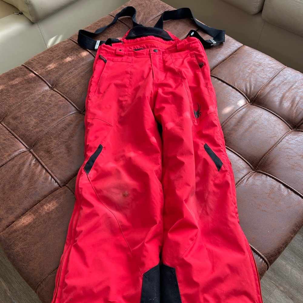Spyder boys ski pants size 12 w removable suspenders.